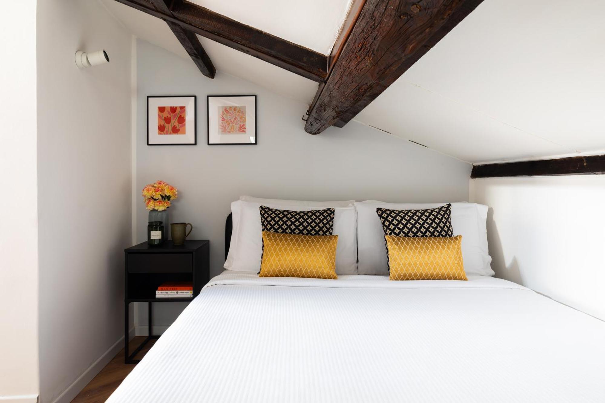 Trastevere Boutique Apartment Rome Bagian luar foto